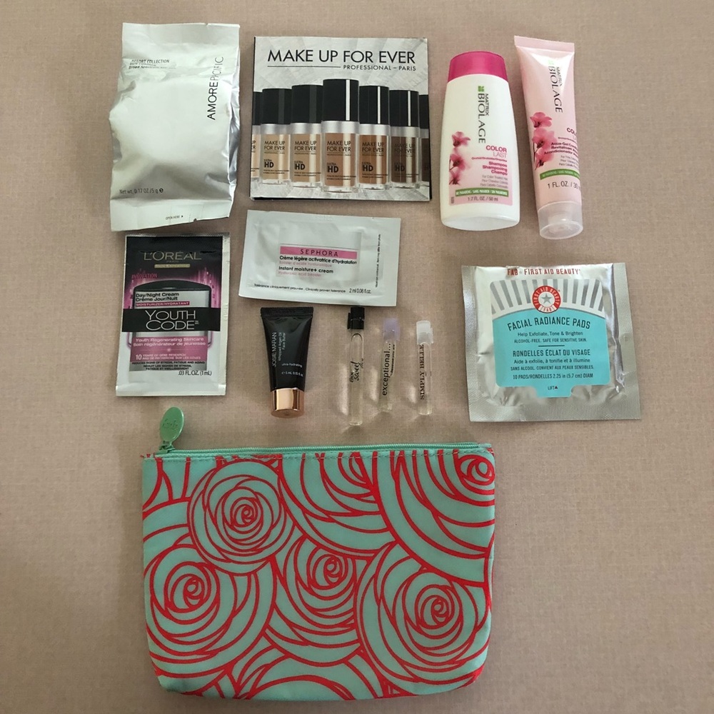 Beauty Bundle with Ipsy Bag *Make me an offer*